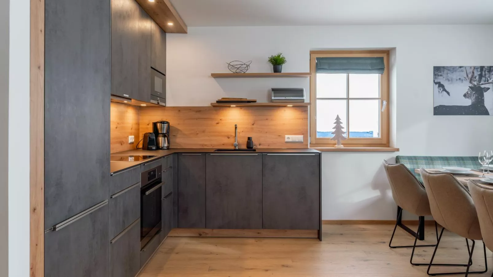 Alpenjoy Lodge-Kitchen