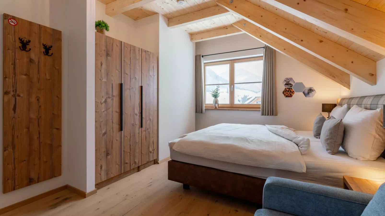 Alpenjoy Lodge-Bedroom