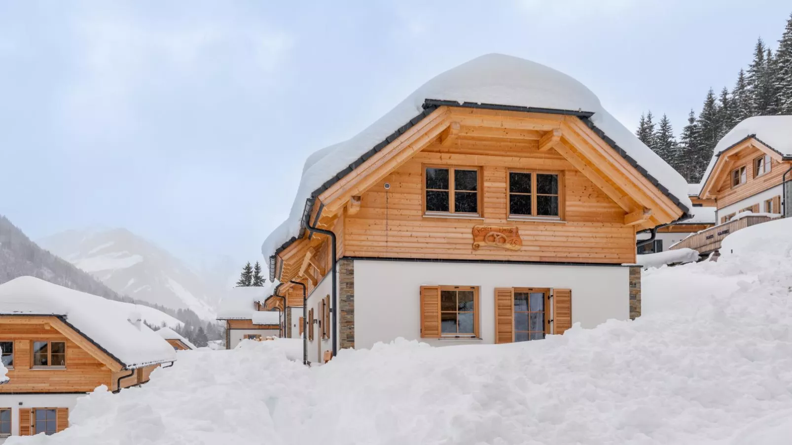 Chalet Pretzel-Exterior winter