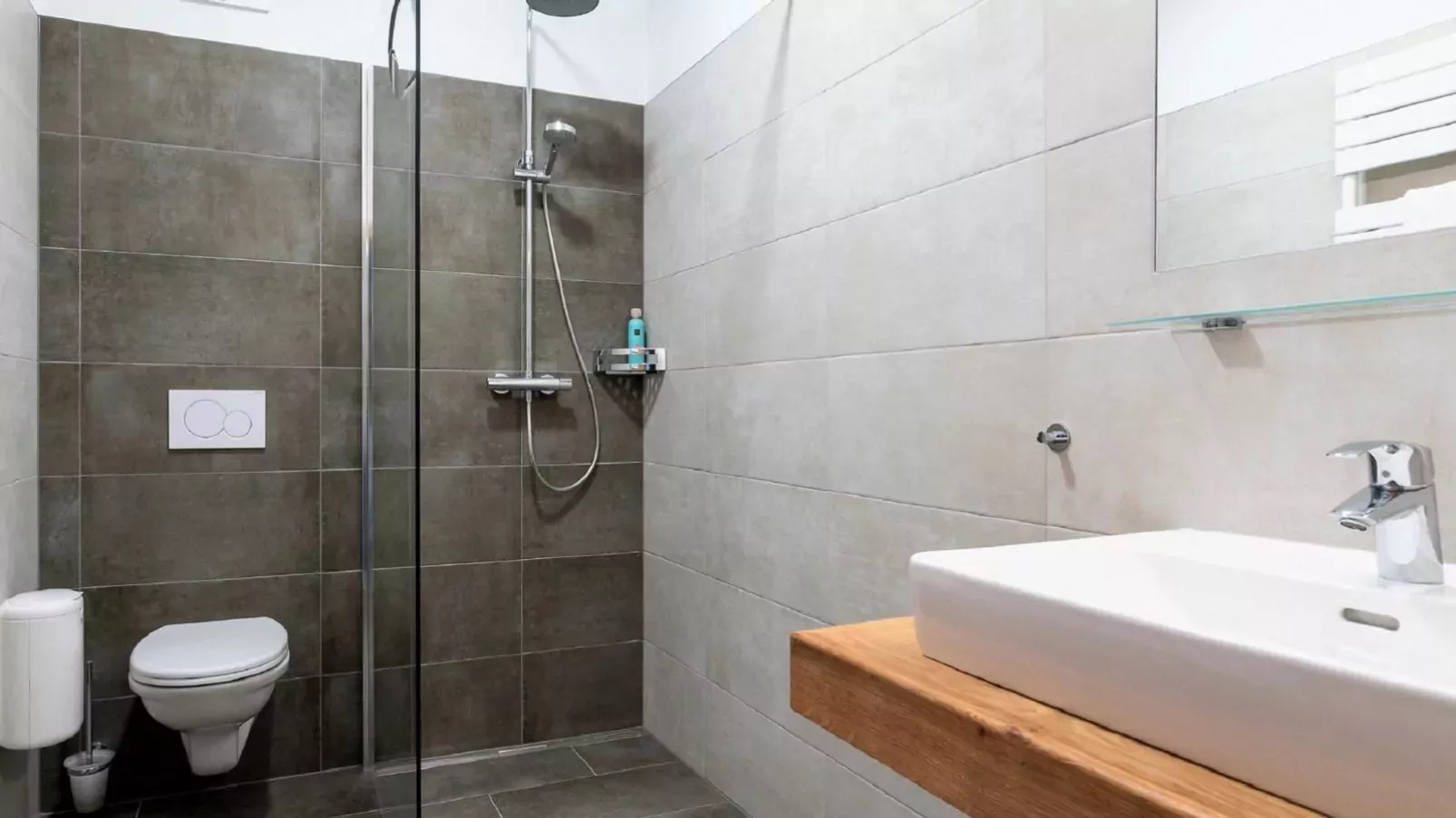 Atemlos Mountain Chalet-Bathroom