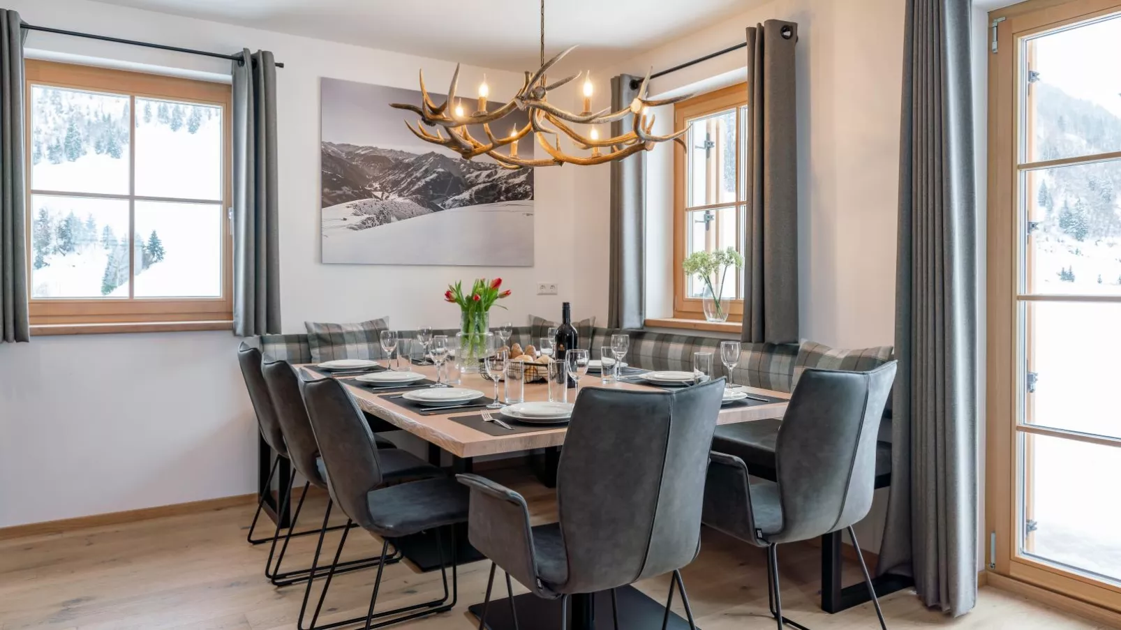 Chalet Pretzel-Dining room
