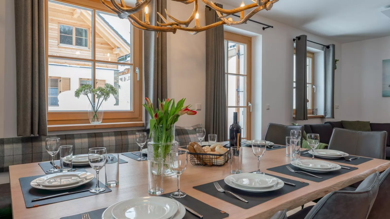Chalet Pretzel-Dining room