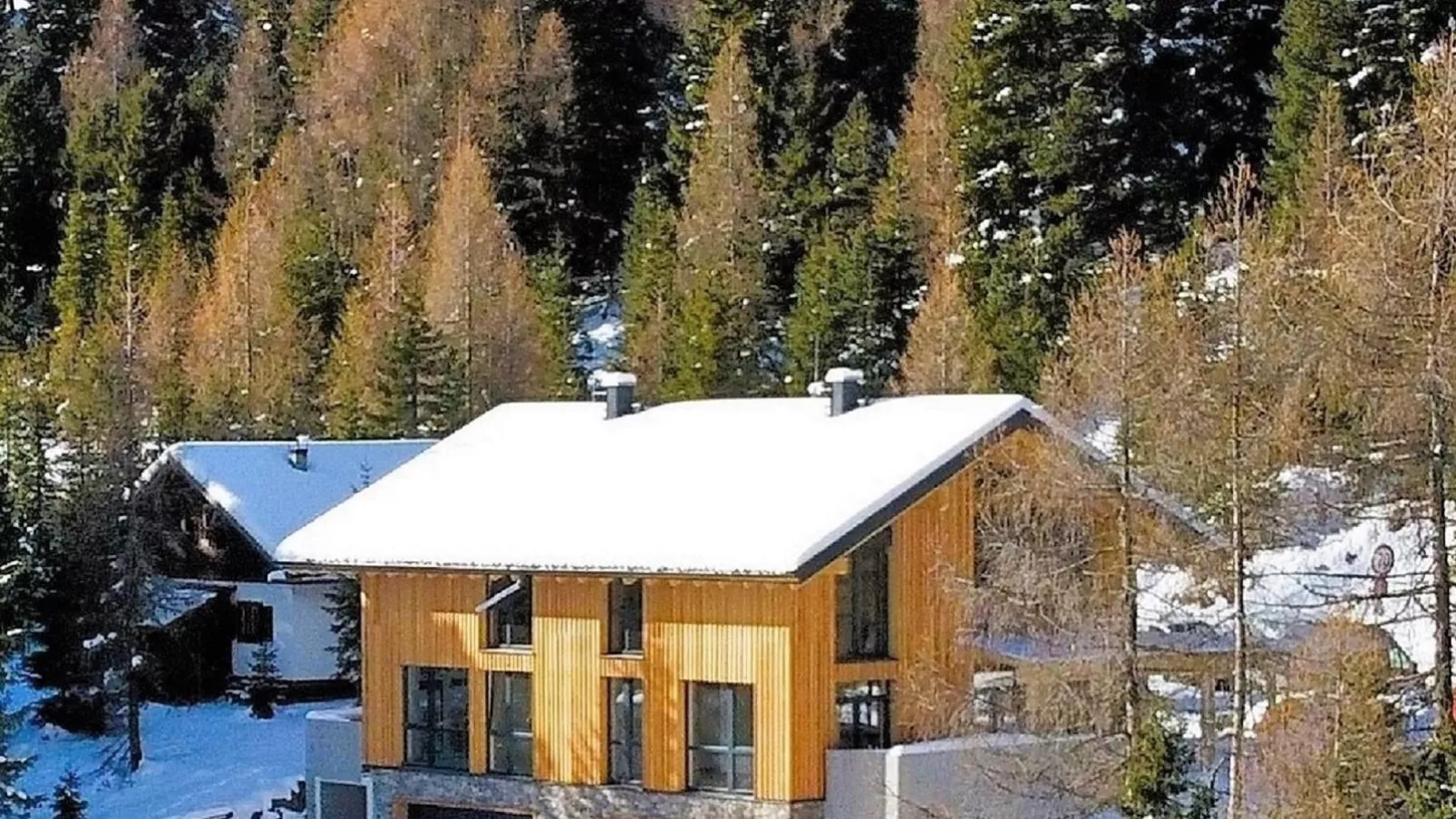 Turrach Lodge-Exterior winter