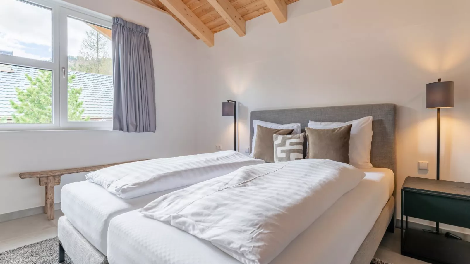 Turrach Lodge-Bedroom