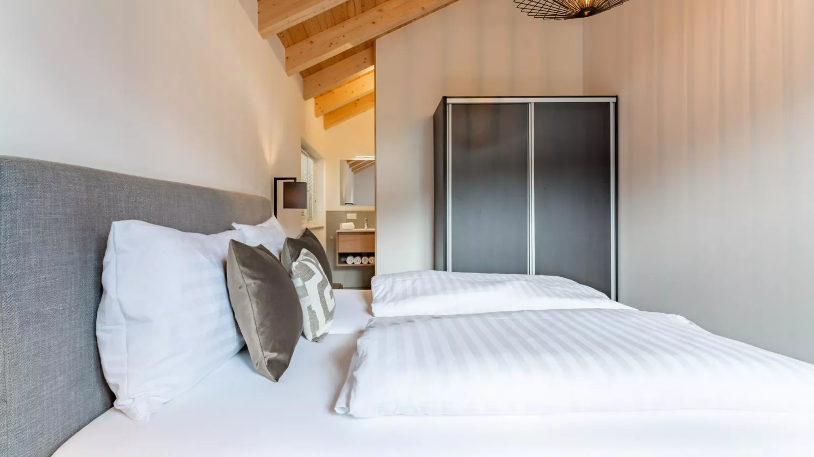 Turrach Lodge-Bedroom