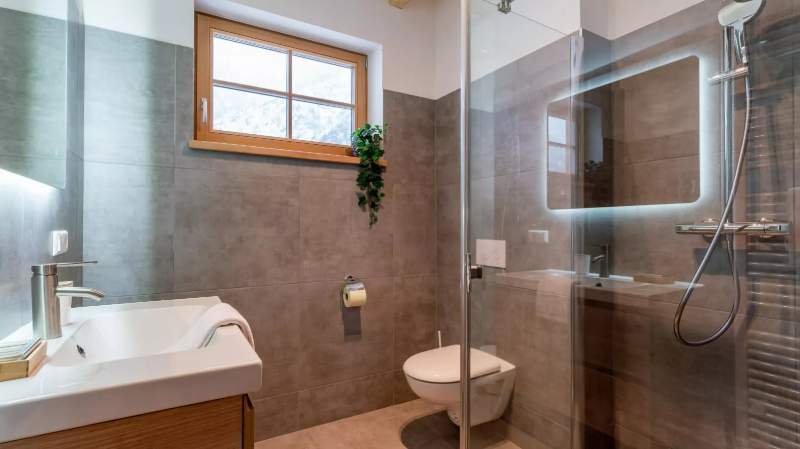 Traumhaus-Bathroom