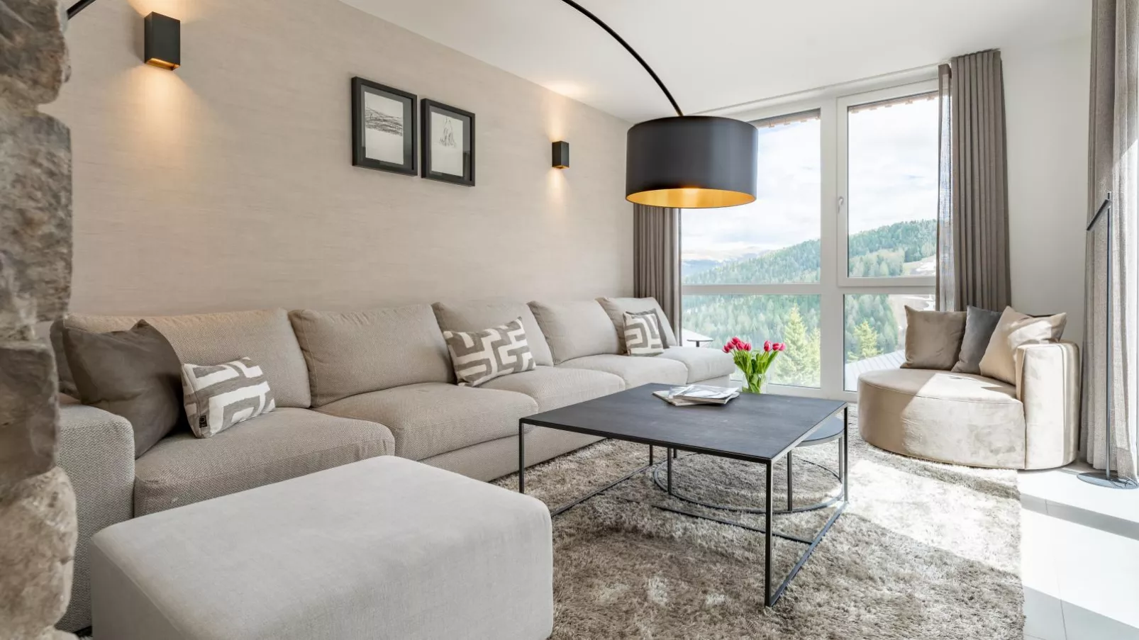 Turrach Lodge-Living room