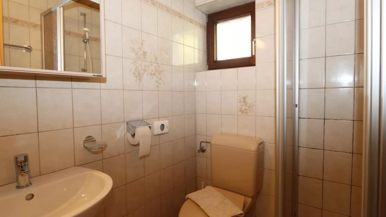 Bergheimat L-Bathroom