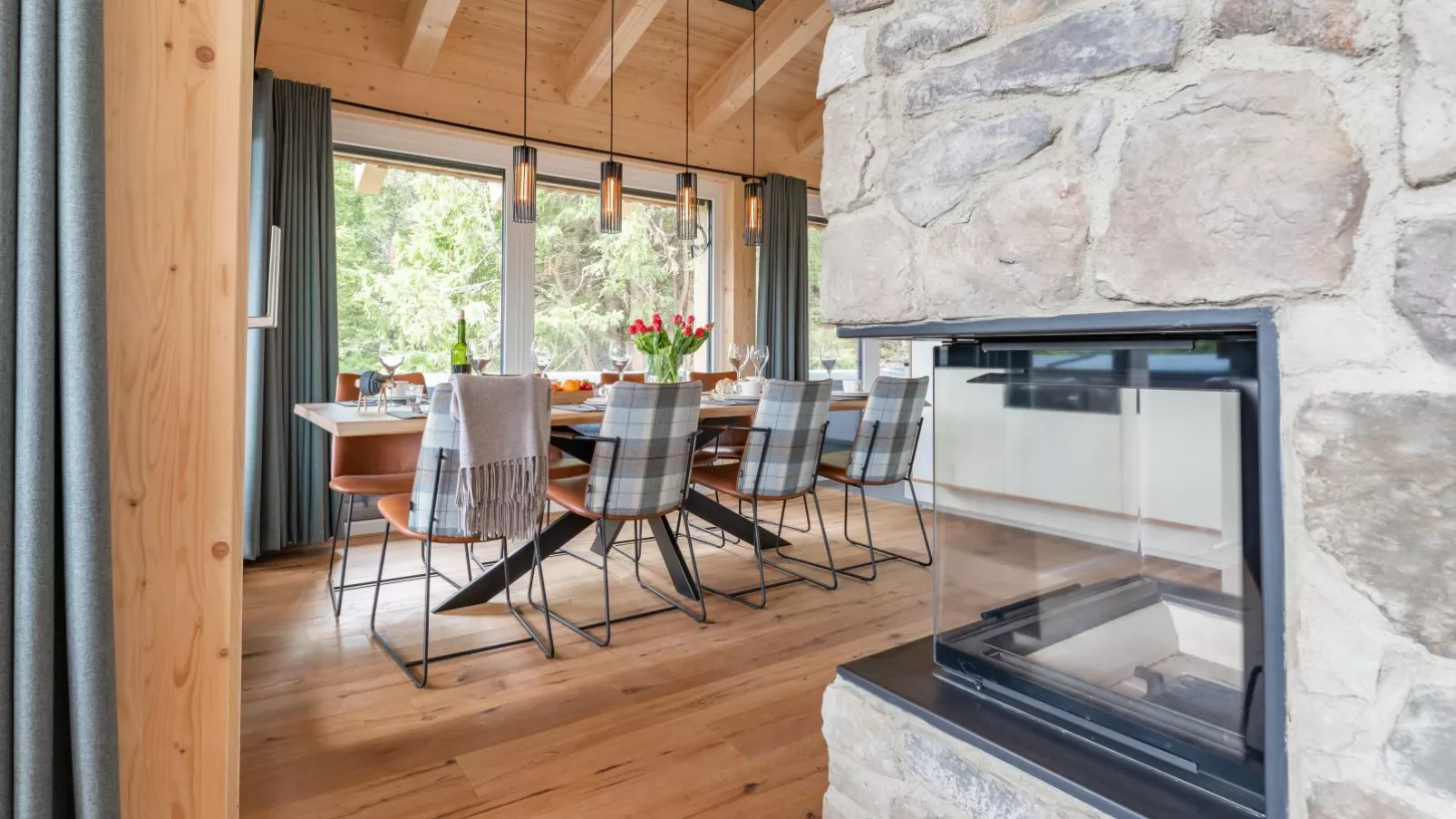 Vista Lodge-Living room