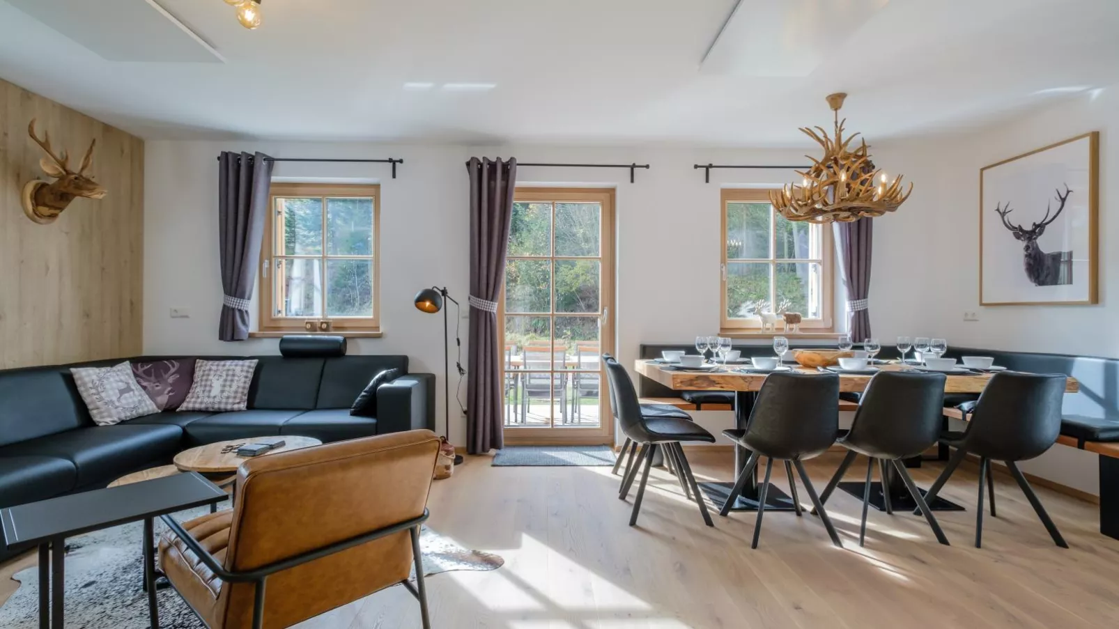 Haus Laura-Salon