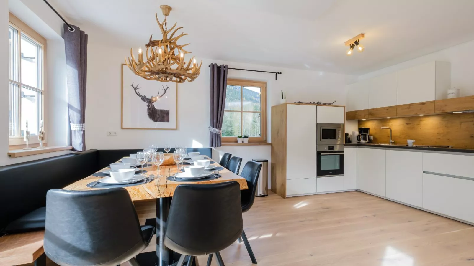 Haus Laura-Salle à manger
