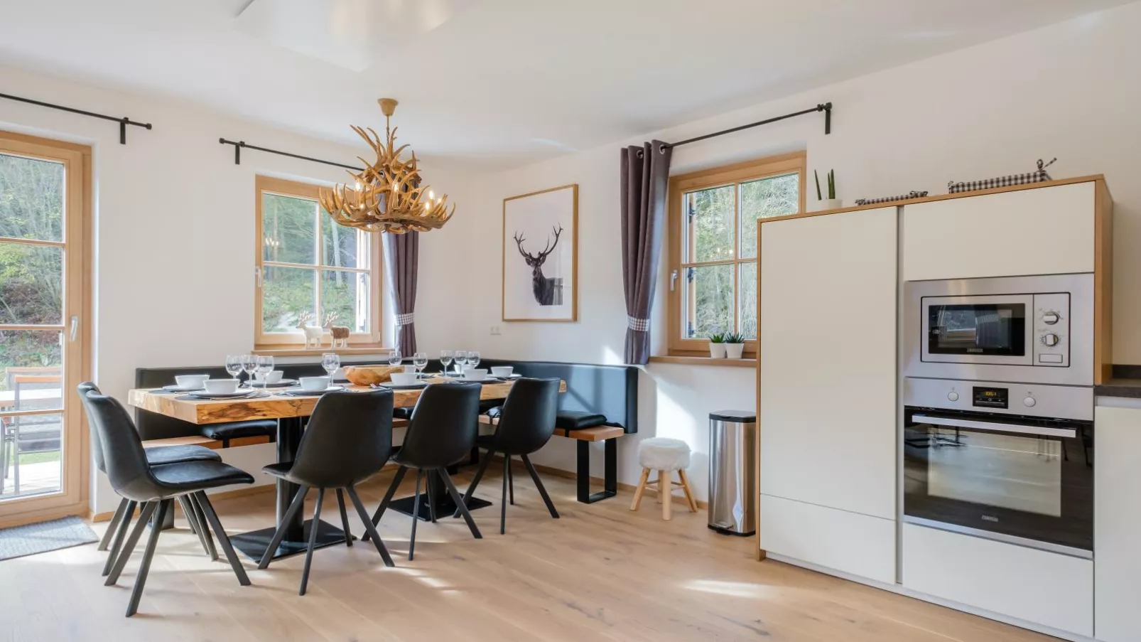 Haus Laura-Salle à manger