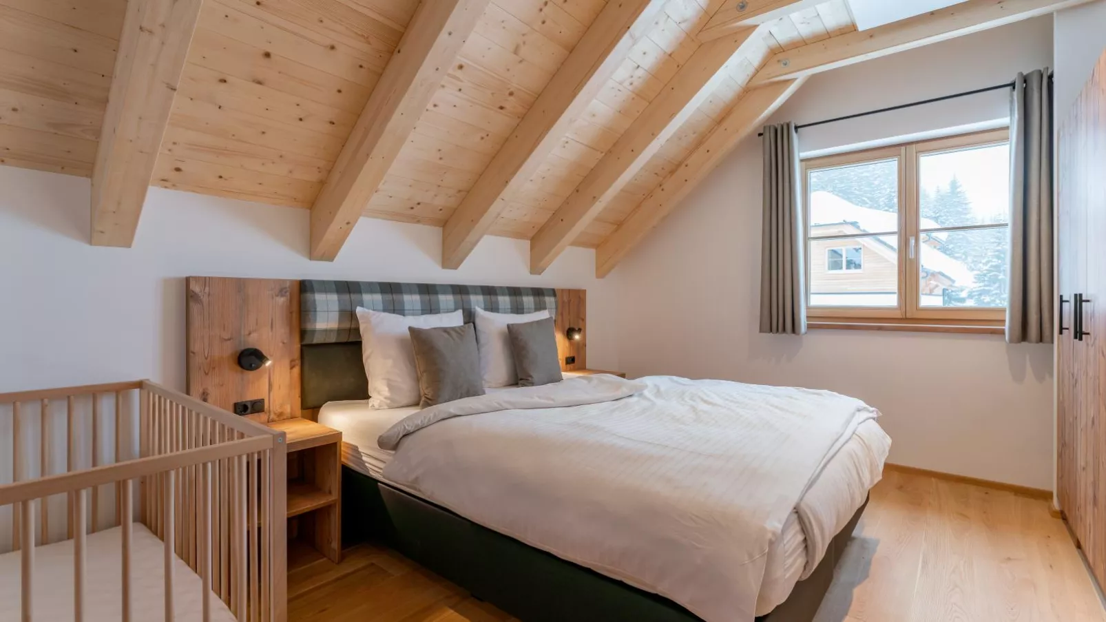 Haus Enzian-Bedroom