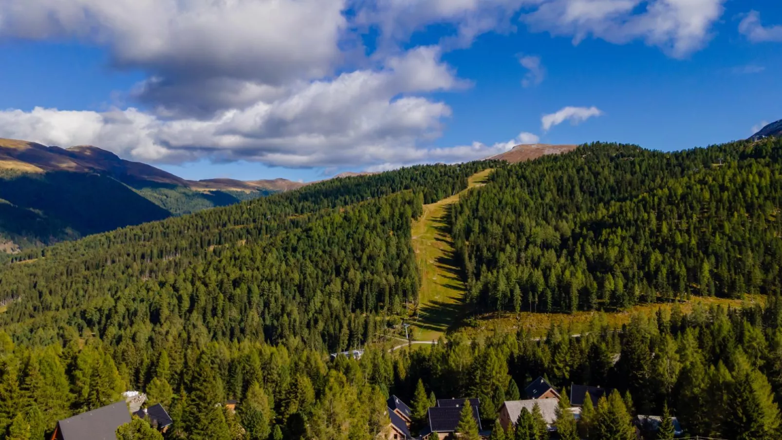 Vista Lodge-View summer