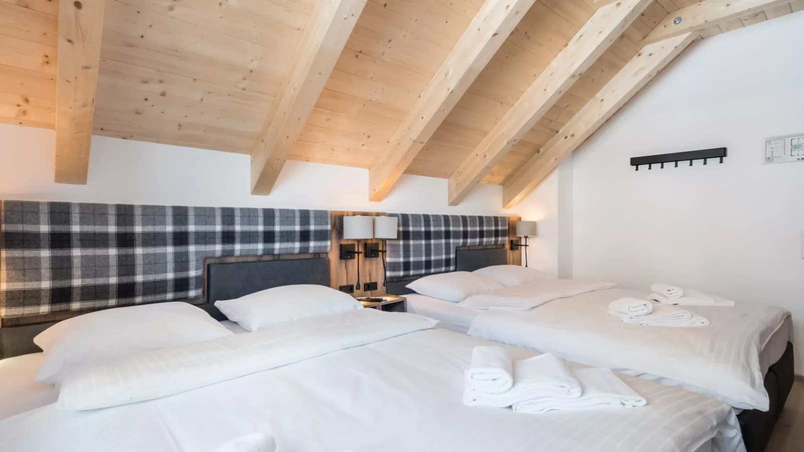 Donnersbach Lodge-Bedroom