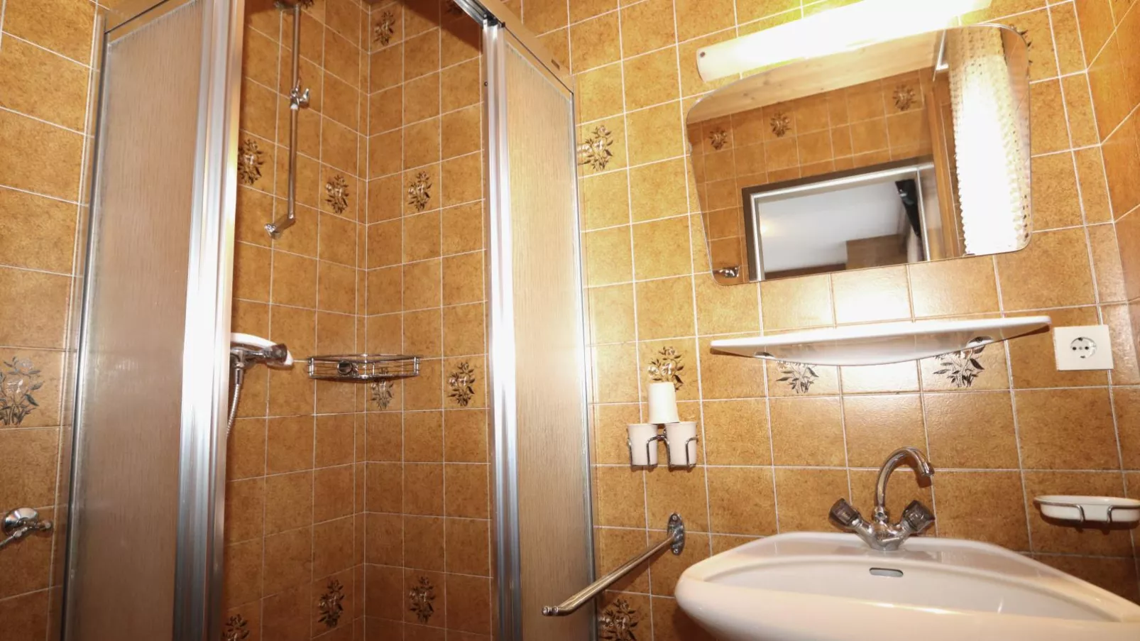 Haus Daniela-Bathroom