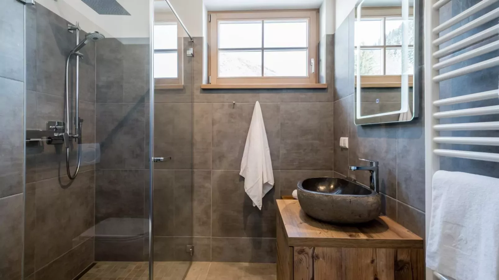 Donnersbach Lodge-Bathroom