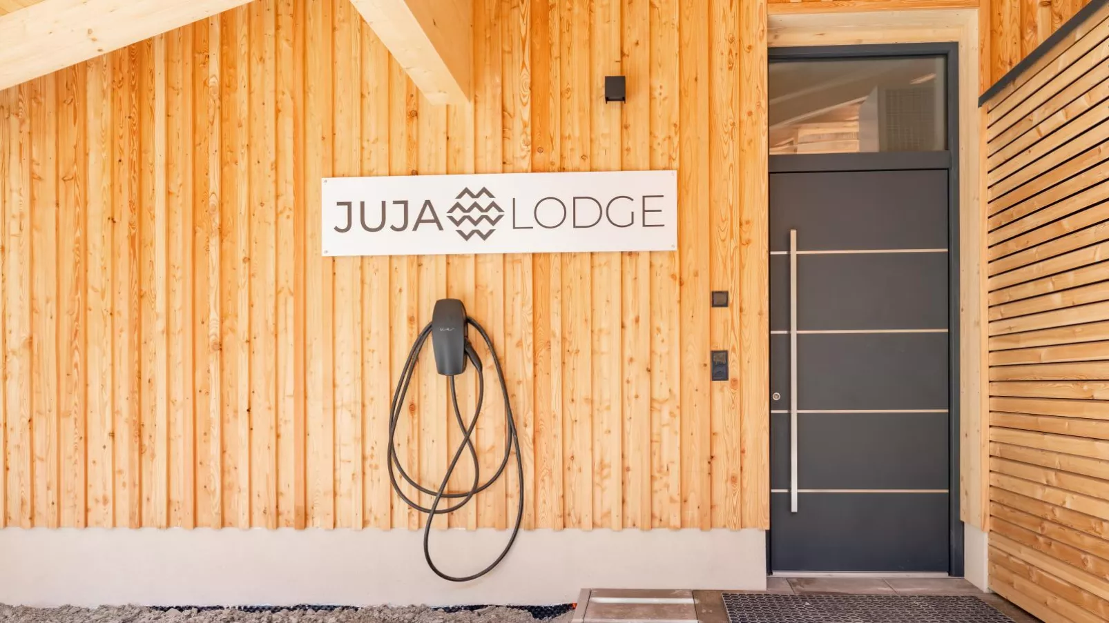 JuJa Lodge-Außenbereich Sommer
