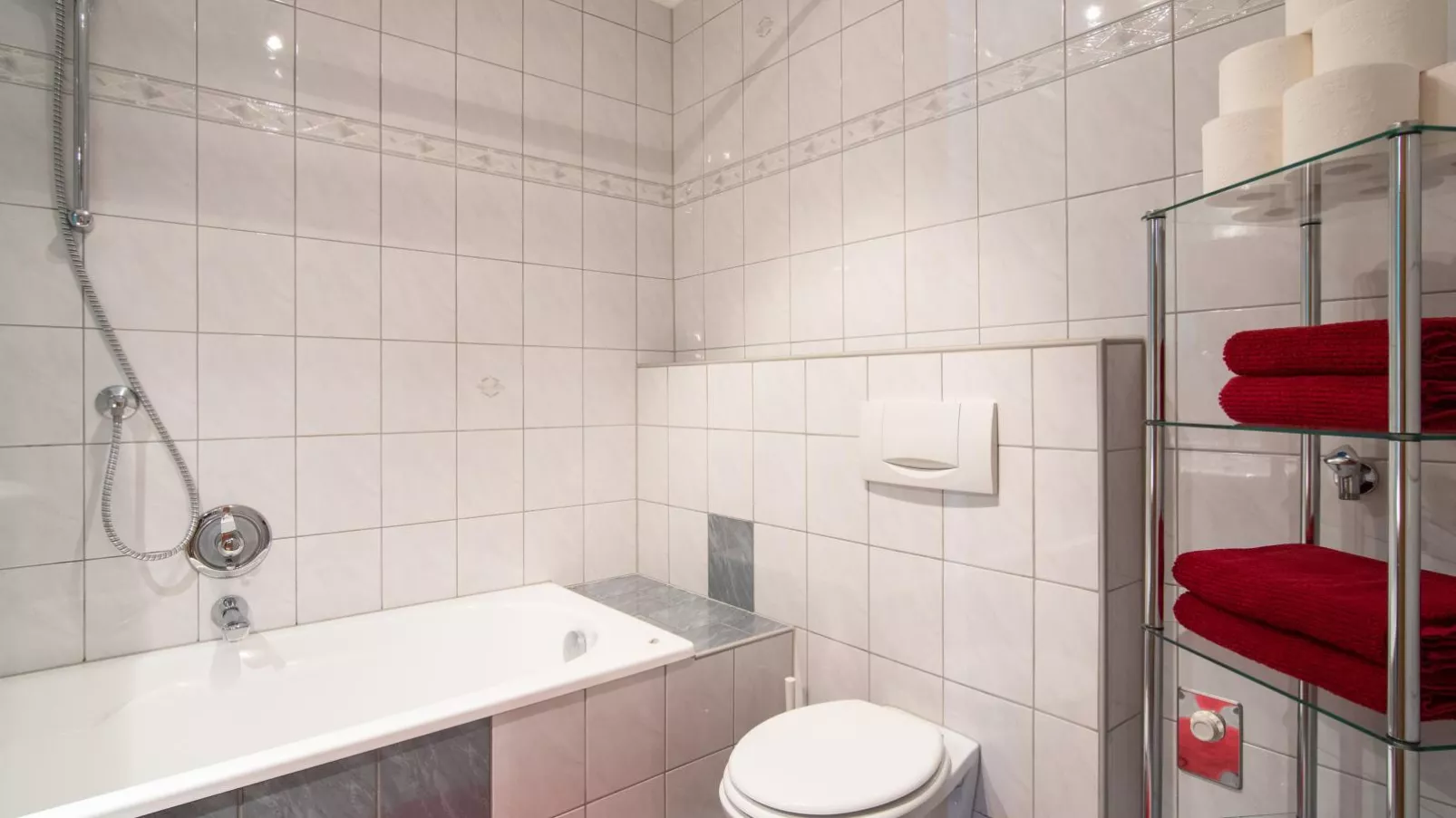 Hechenberger-Bathroom