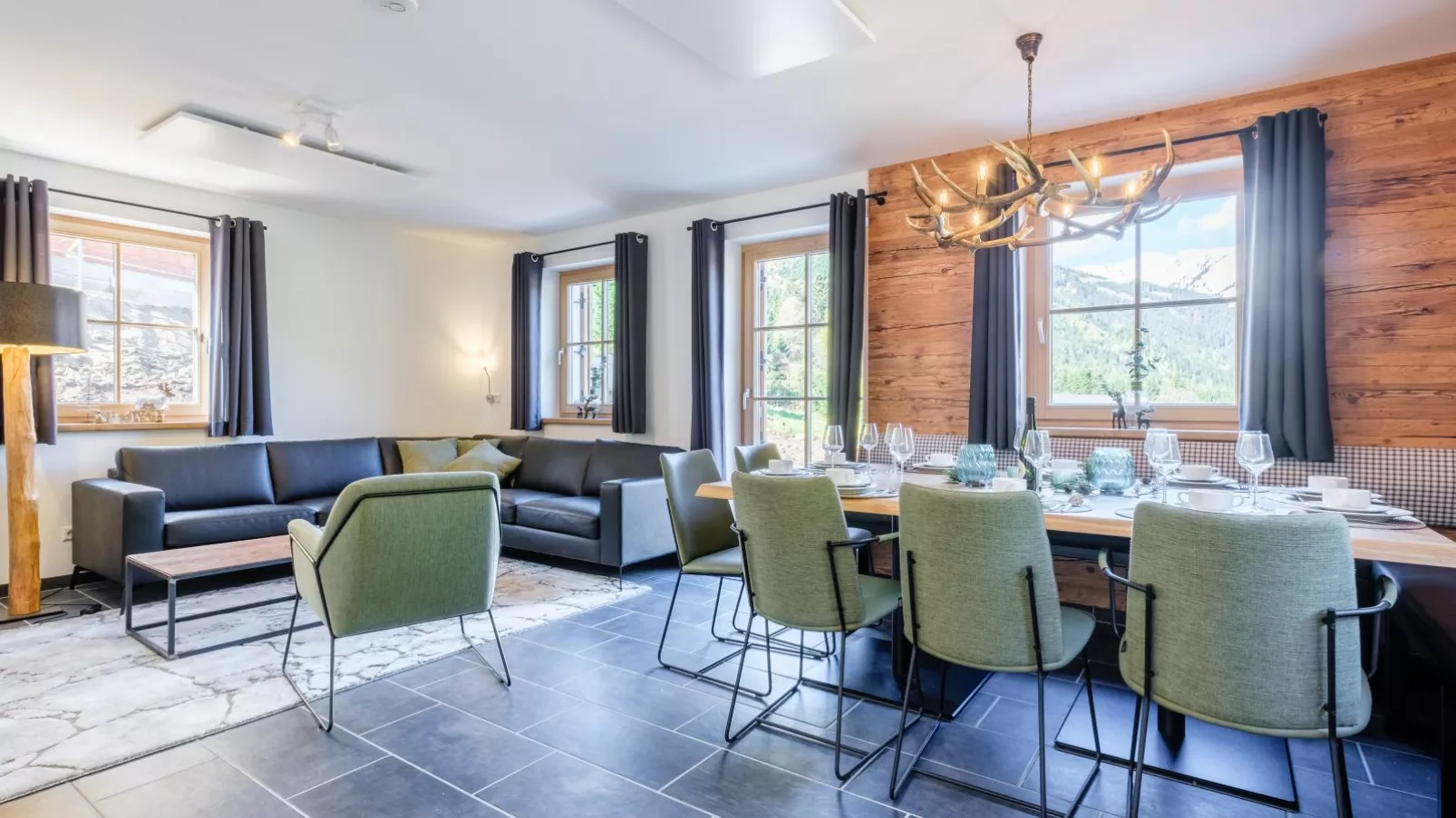 Haus Hestia-Salon