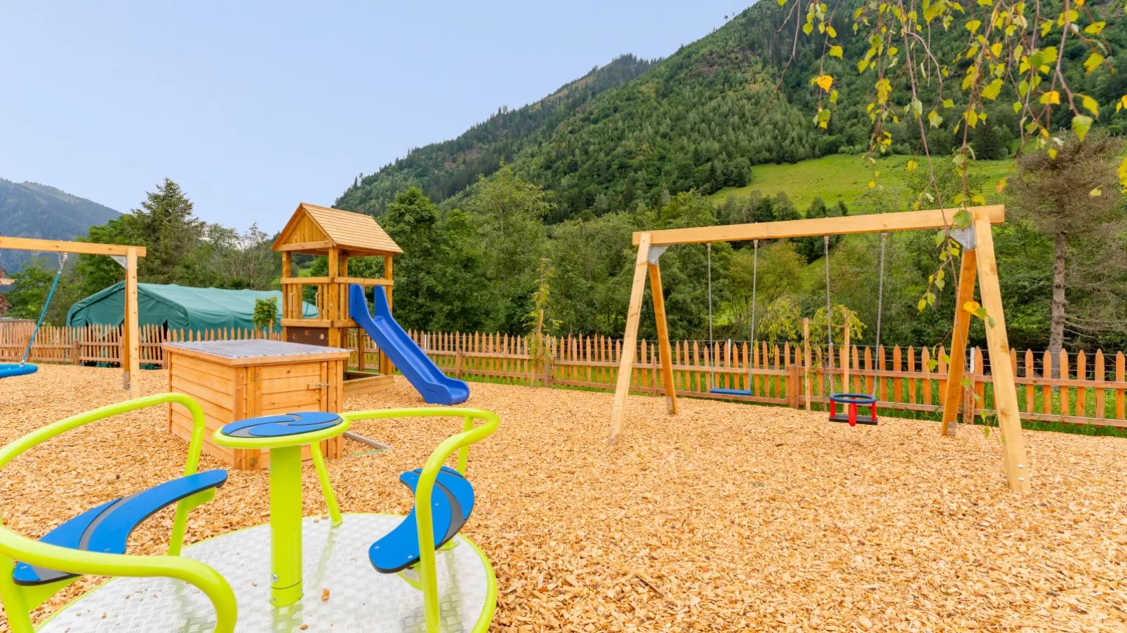 Chalet Thor-Gardens summer