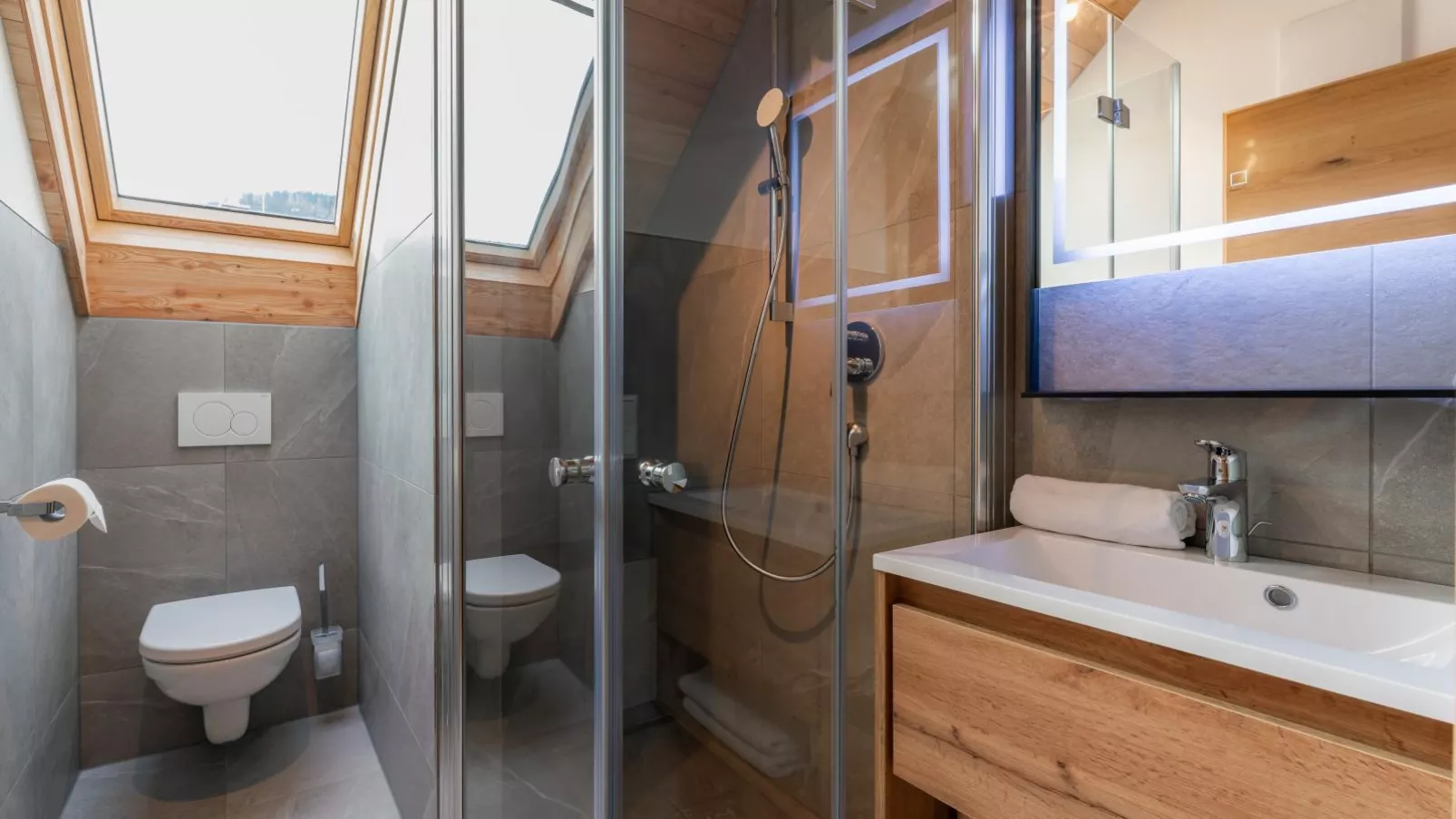 Mountain Chalet Berg-Glück-Bathroom