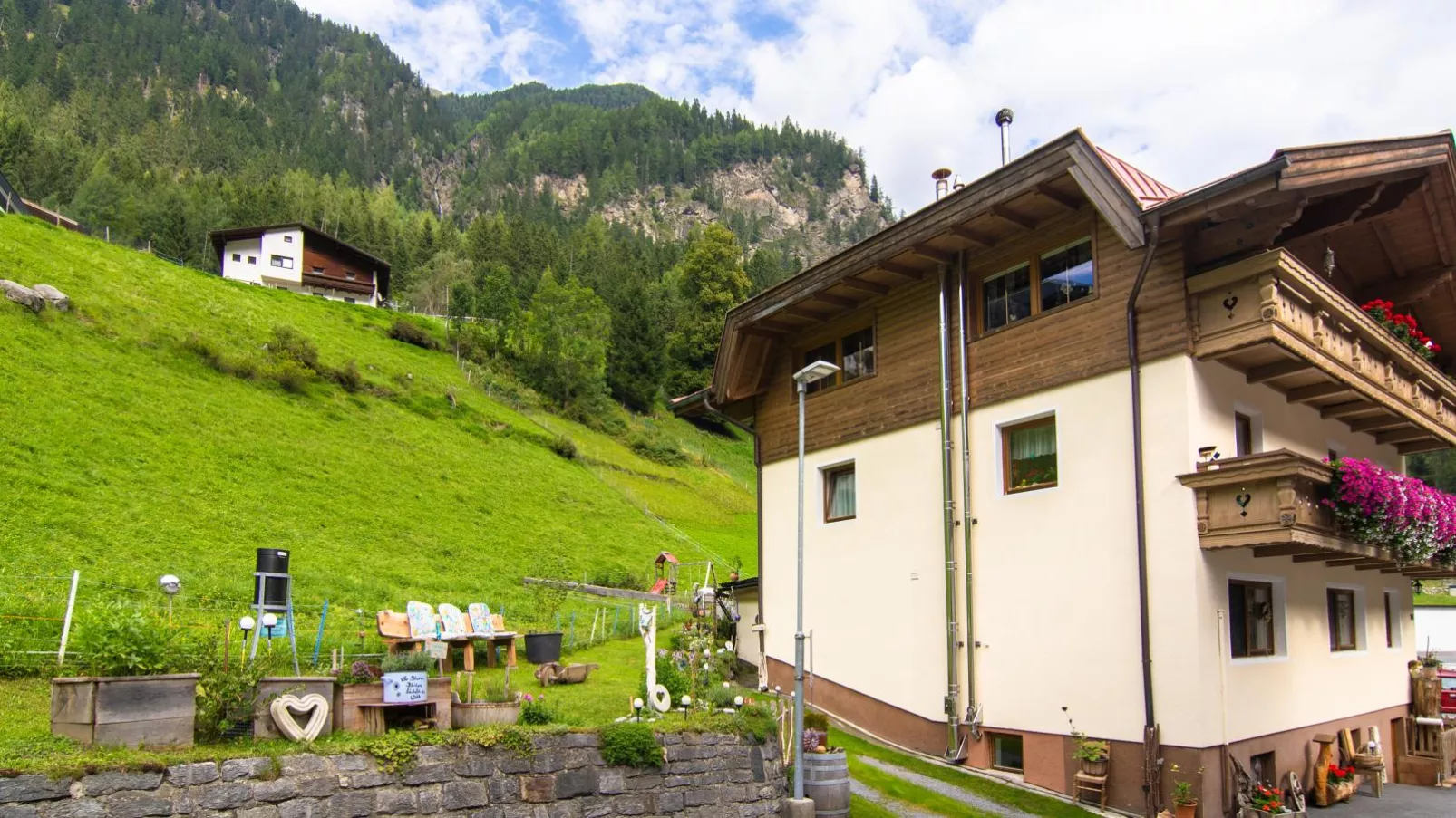 Wohlfarter-Exterior summer