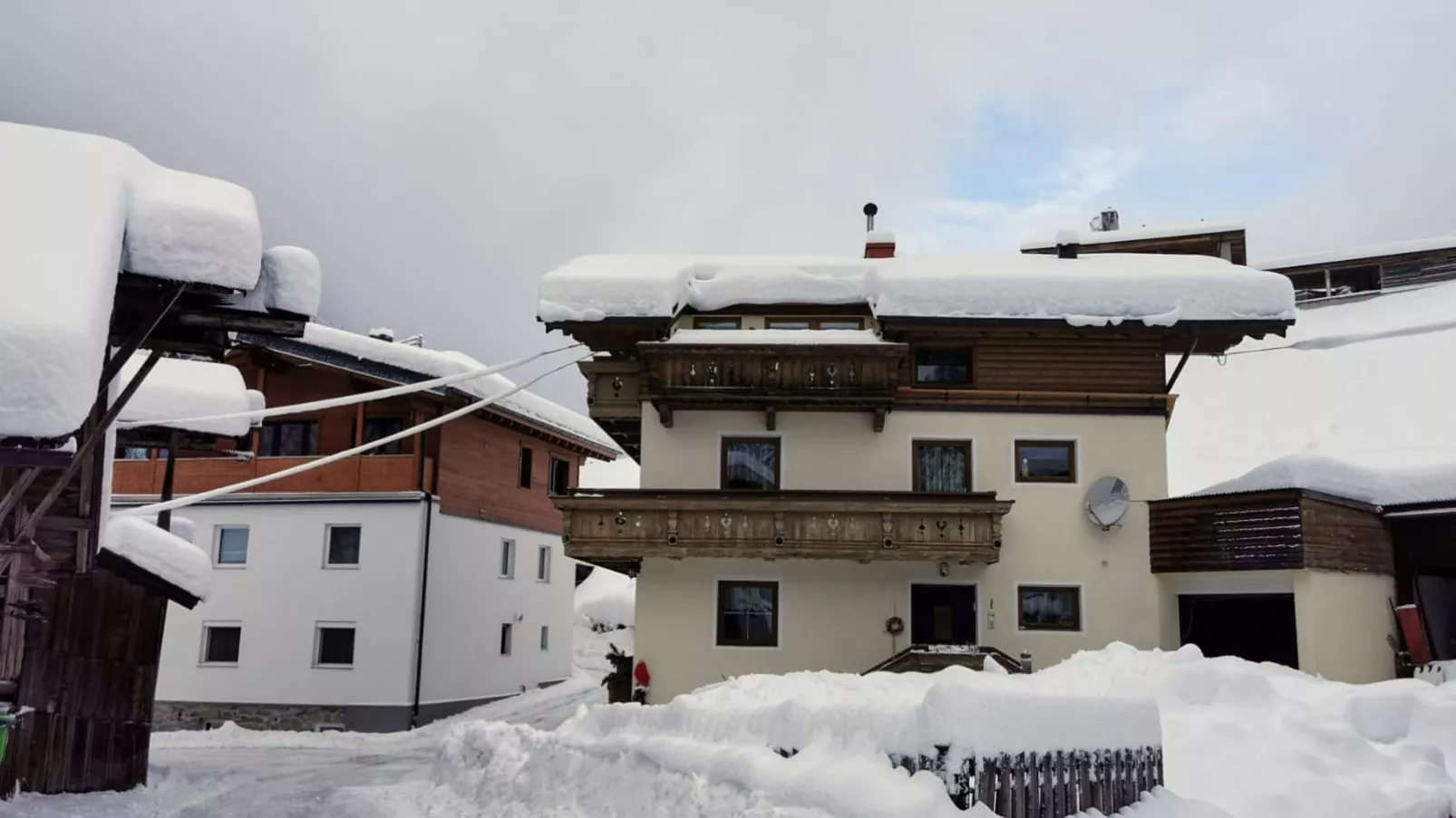 Wohlfarter-Exterior winter