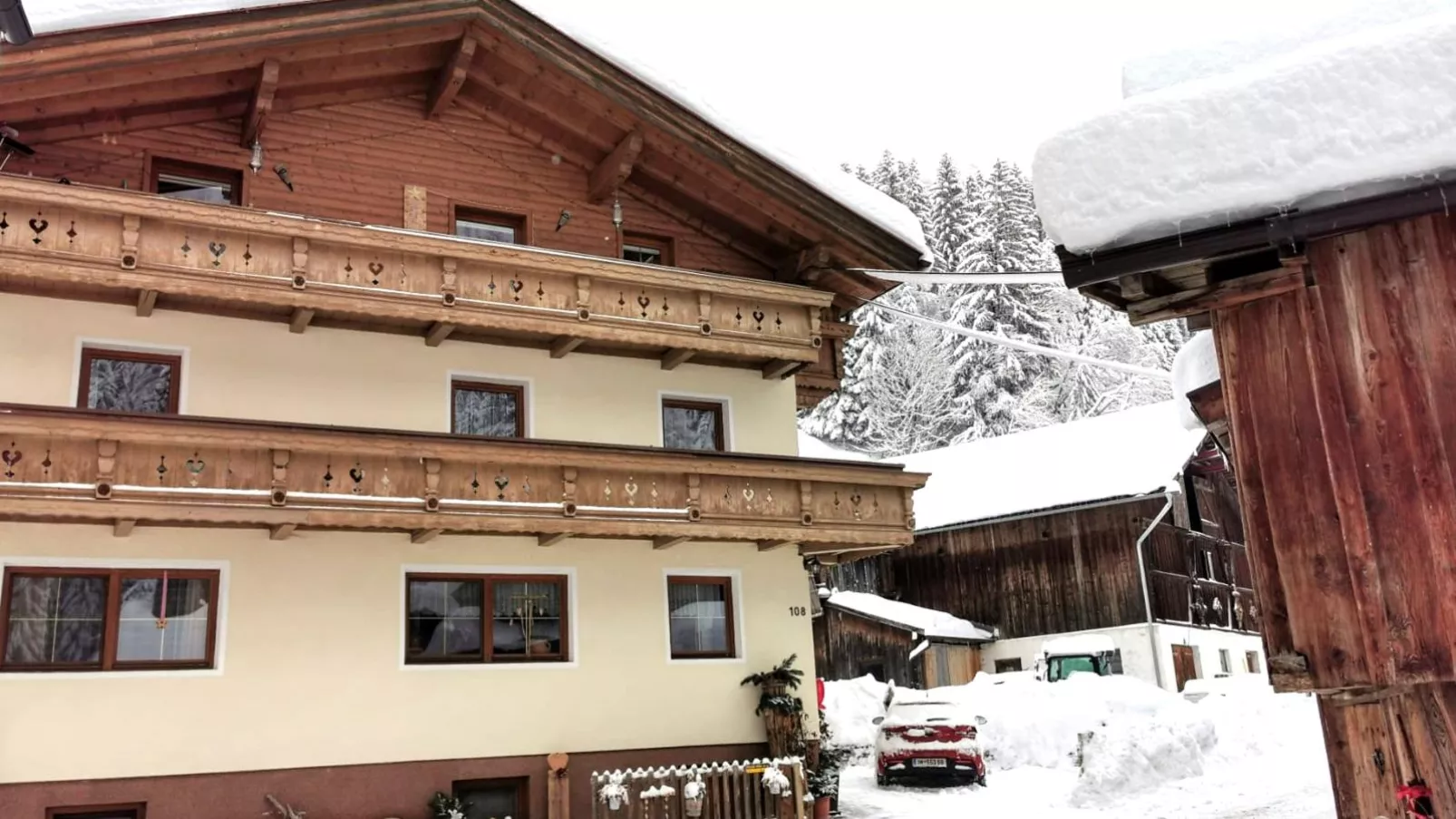 Wohlfarter-Exterior winter