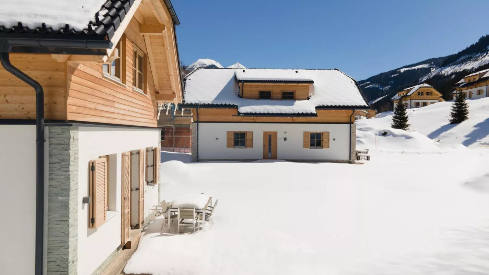 Haus Lilyan-Exterior winter