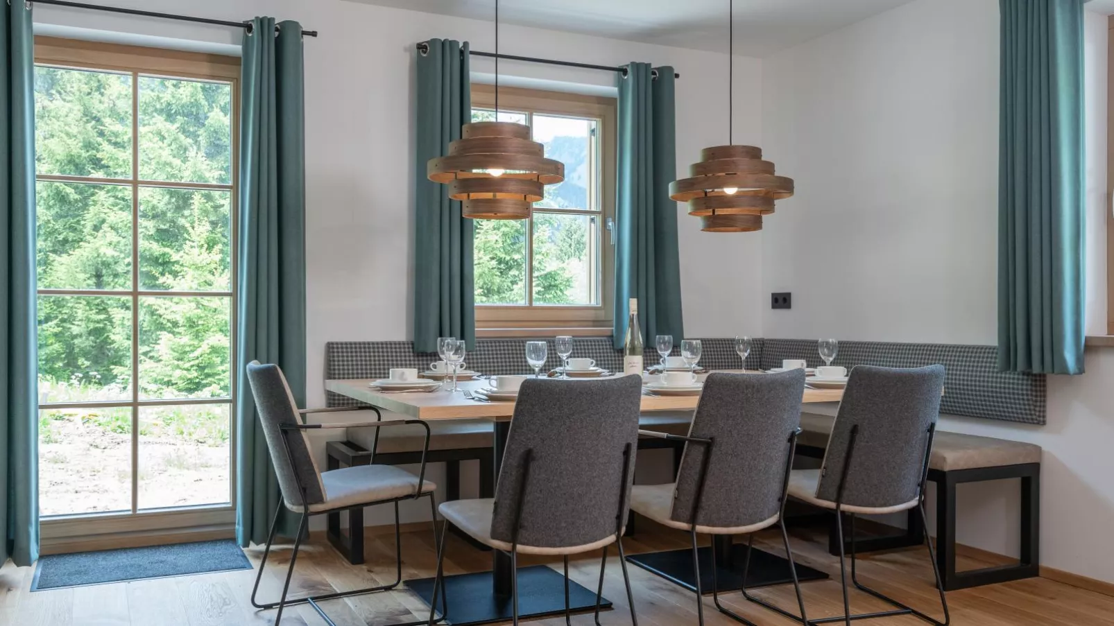 Haus Elau-Dining room