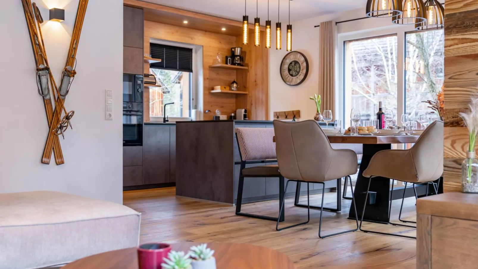 Mountain Chalet Arnica-Dining room