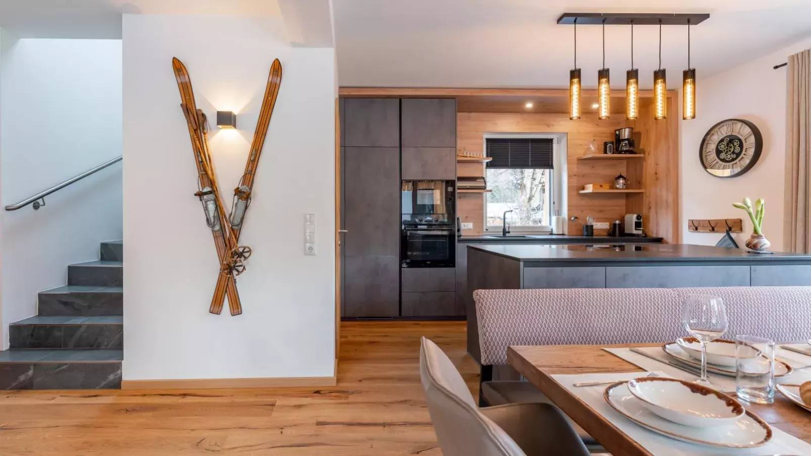 Mountain Chalet Arnica-Dining room
