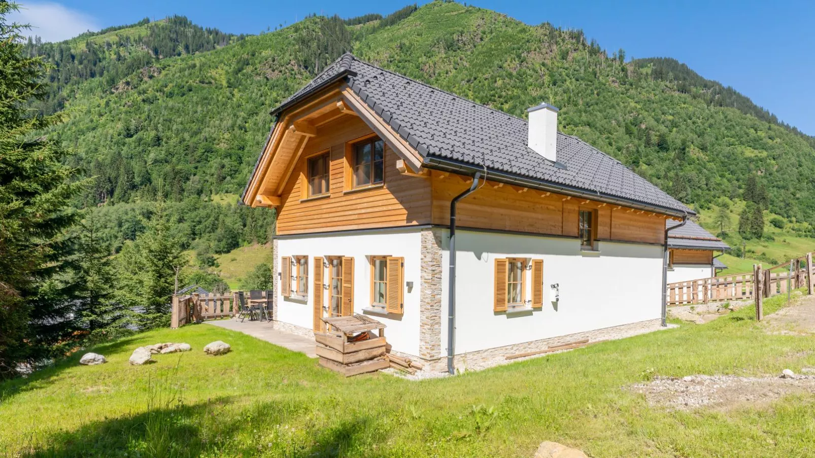 Bergzauber-Exterior summer