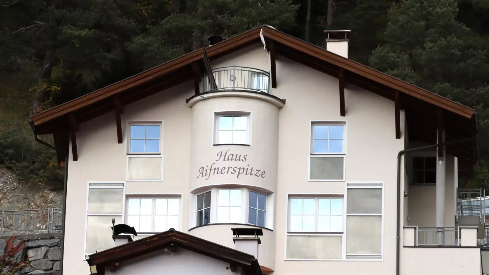 Haus Aifnerspitze-Exterior summer