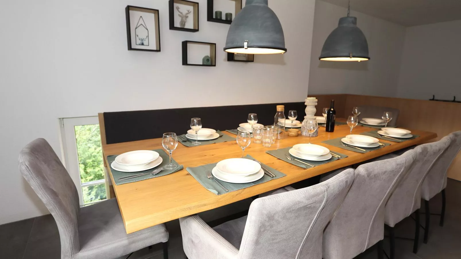 Haus Aifnerspitze-Dining room