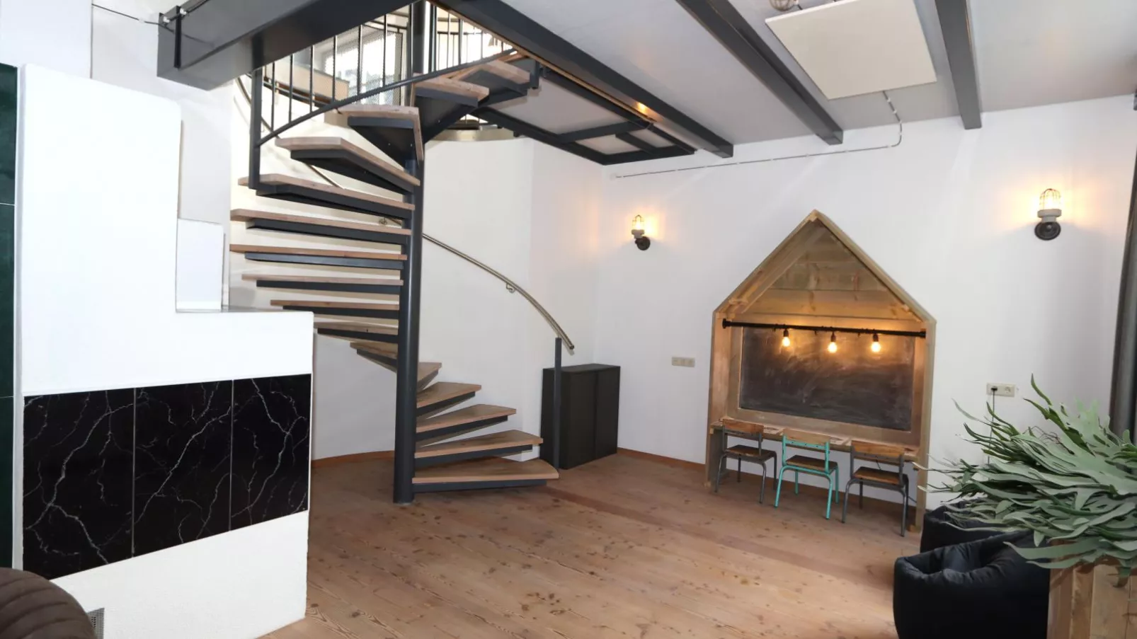 Haus Aifnerspitze-Living room