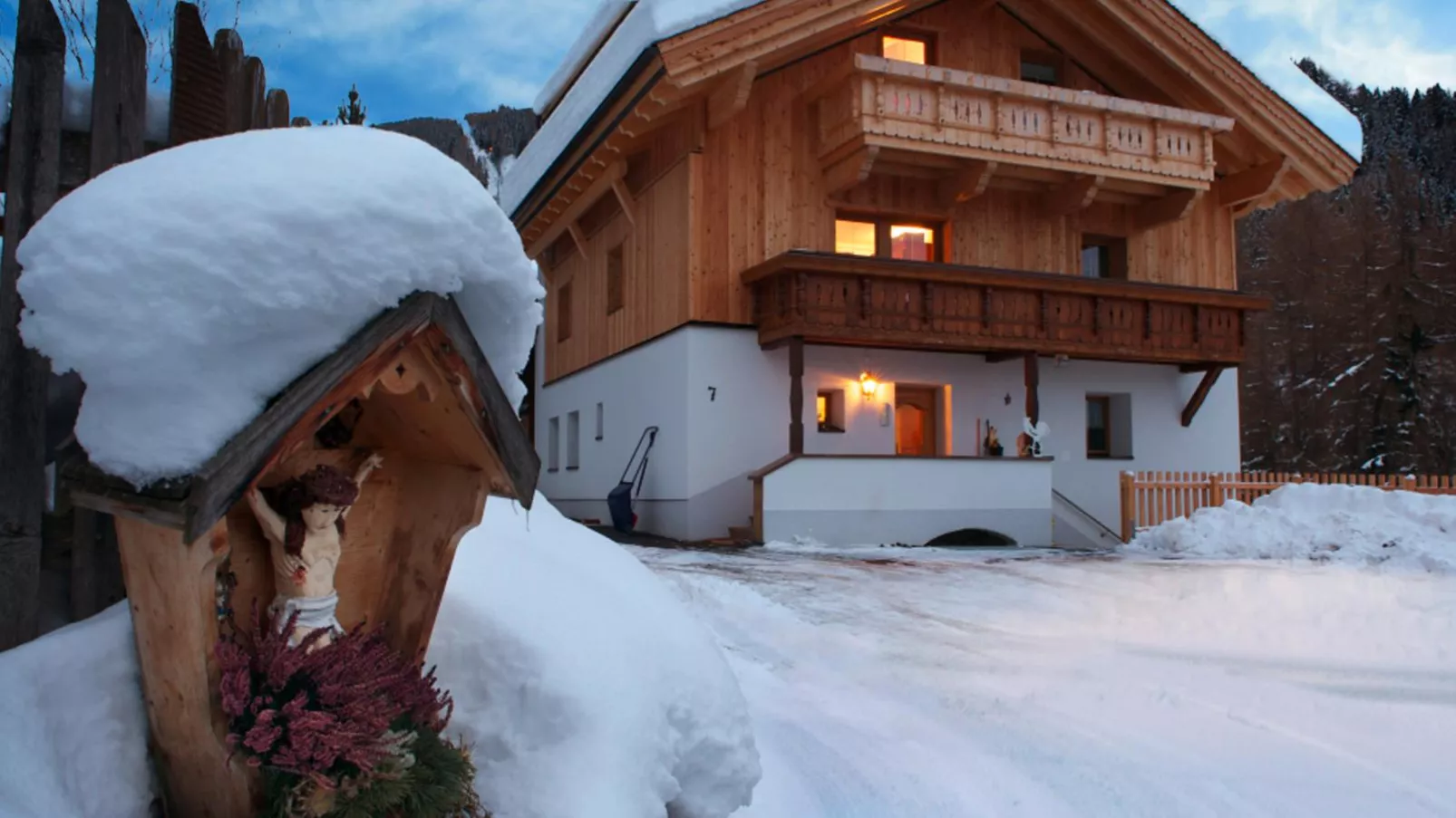Kometer App Almrose-Exterior winter