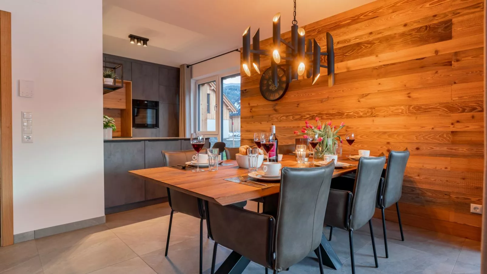 Mountain Chalet Aquarius 5A-Dining room