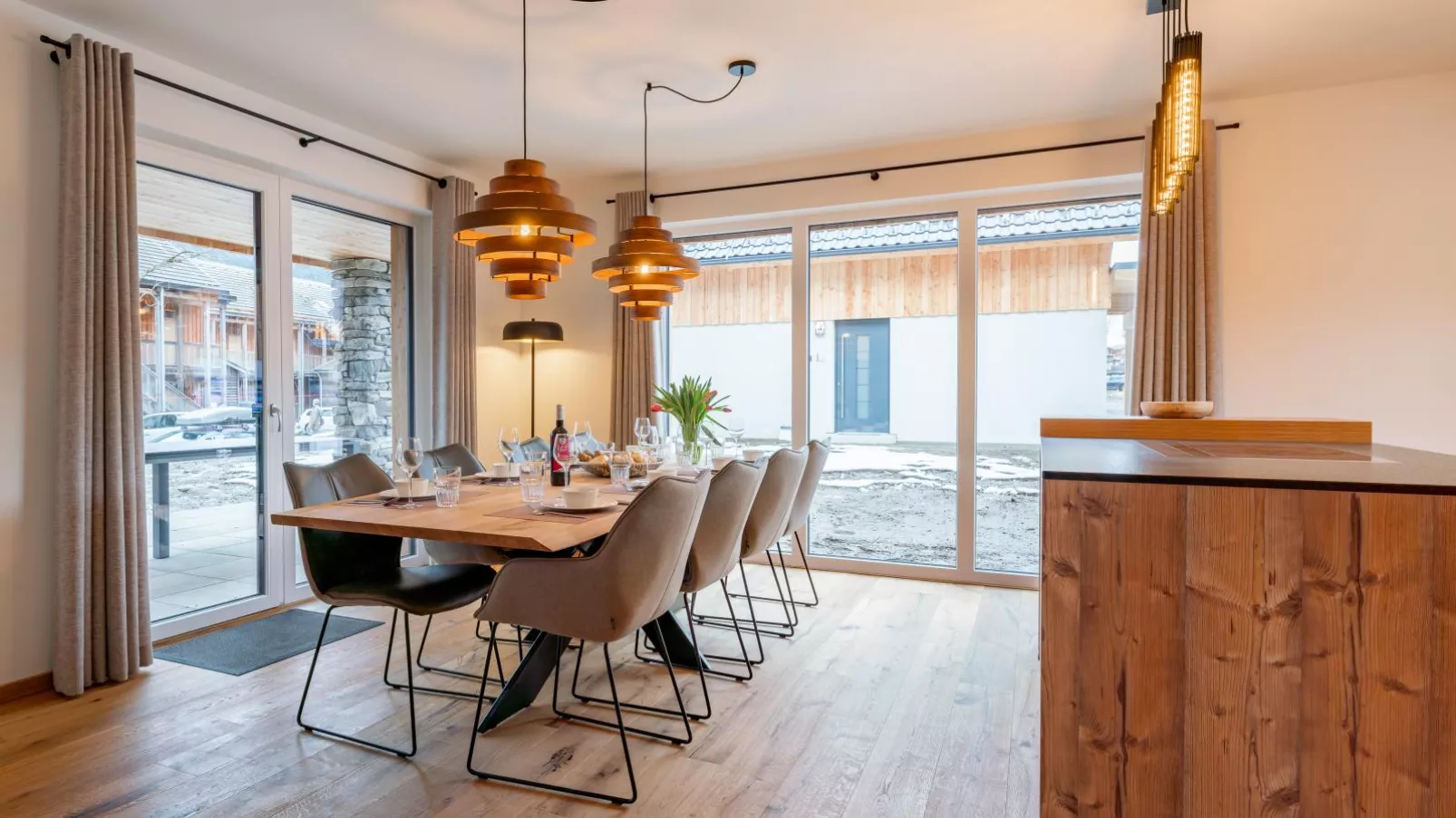 Mountain Chalet Alpinchique 2-Dining room