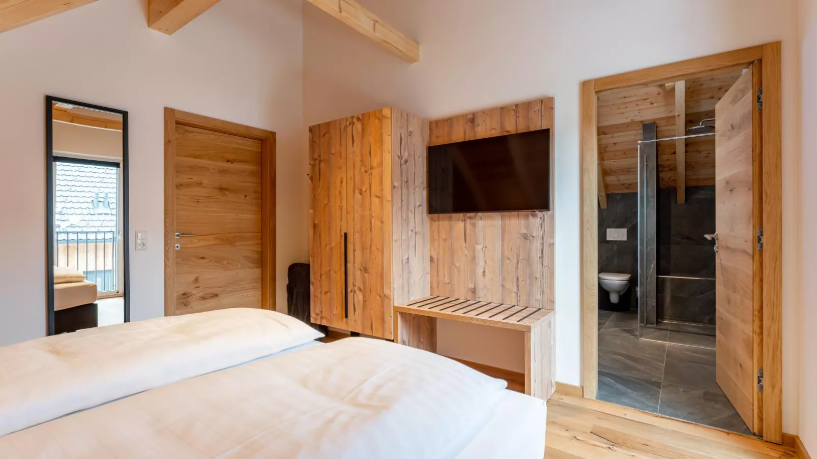 Mountain Chalet Alpinchique 2-Bedroom