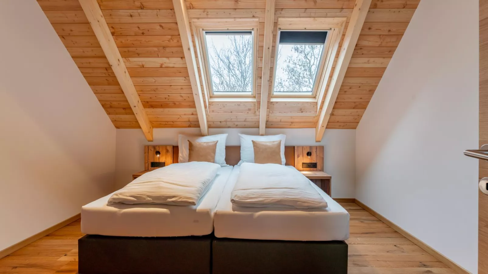 Mountain Chalet Alpinchique 2-Bedroom