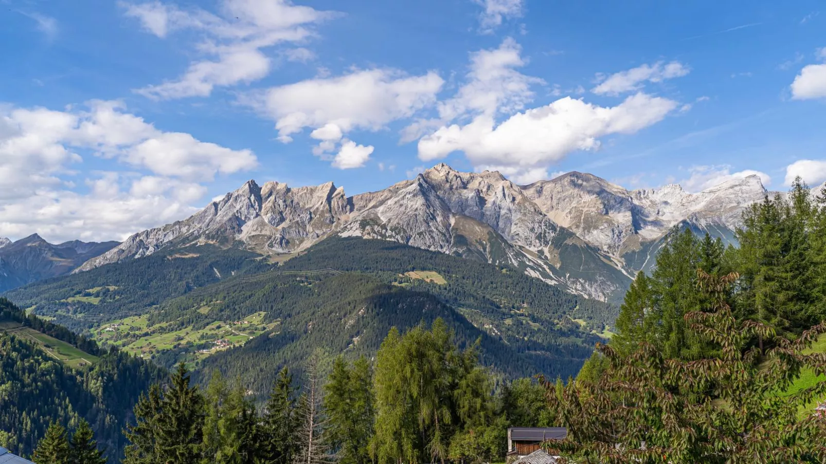 Haus Hauser-View summer