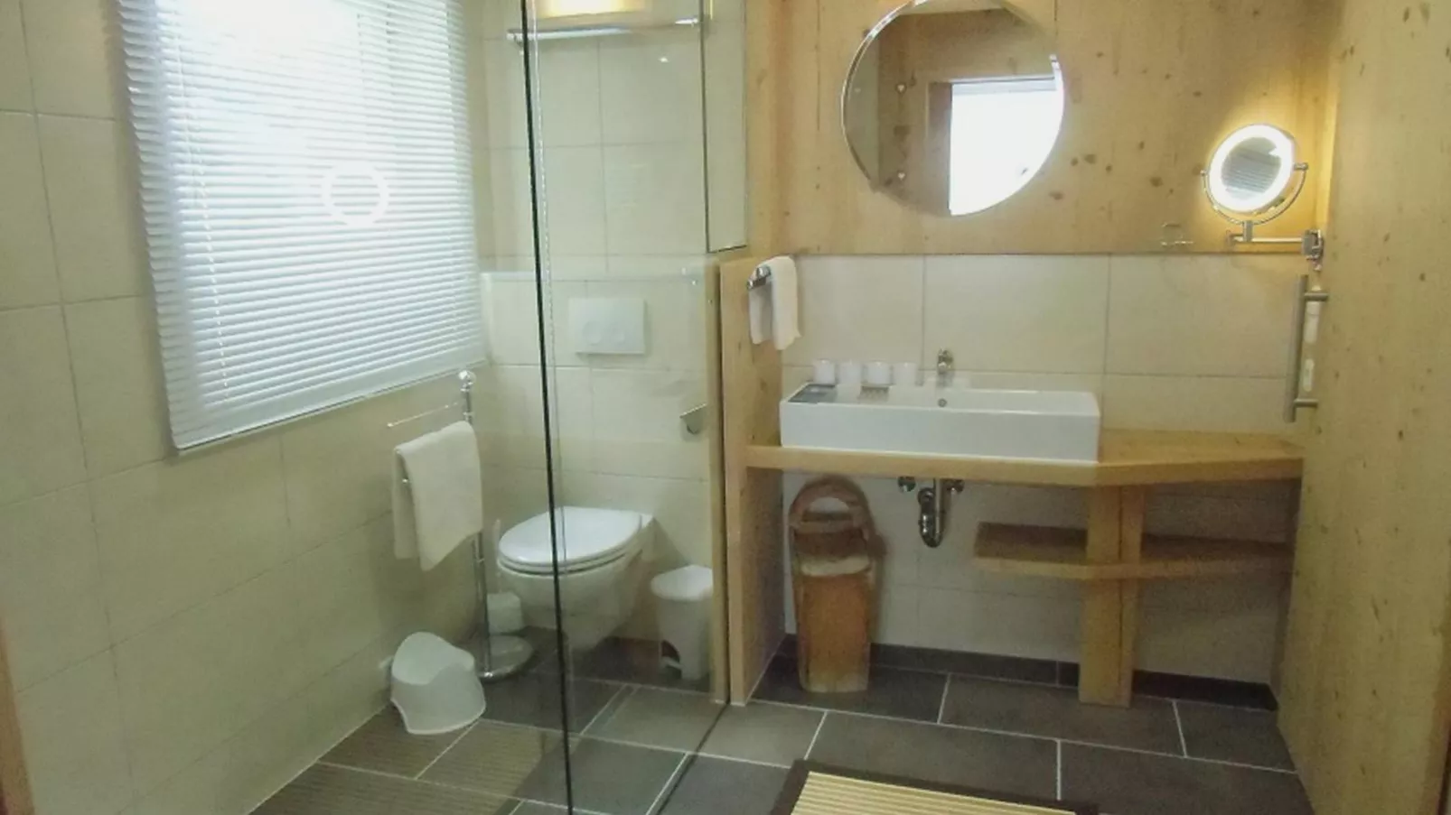Petter 1-Bathroom