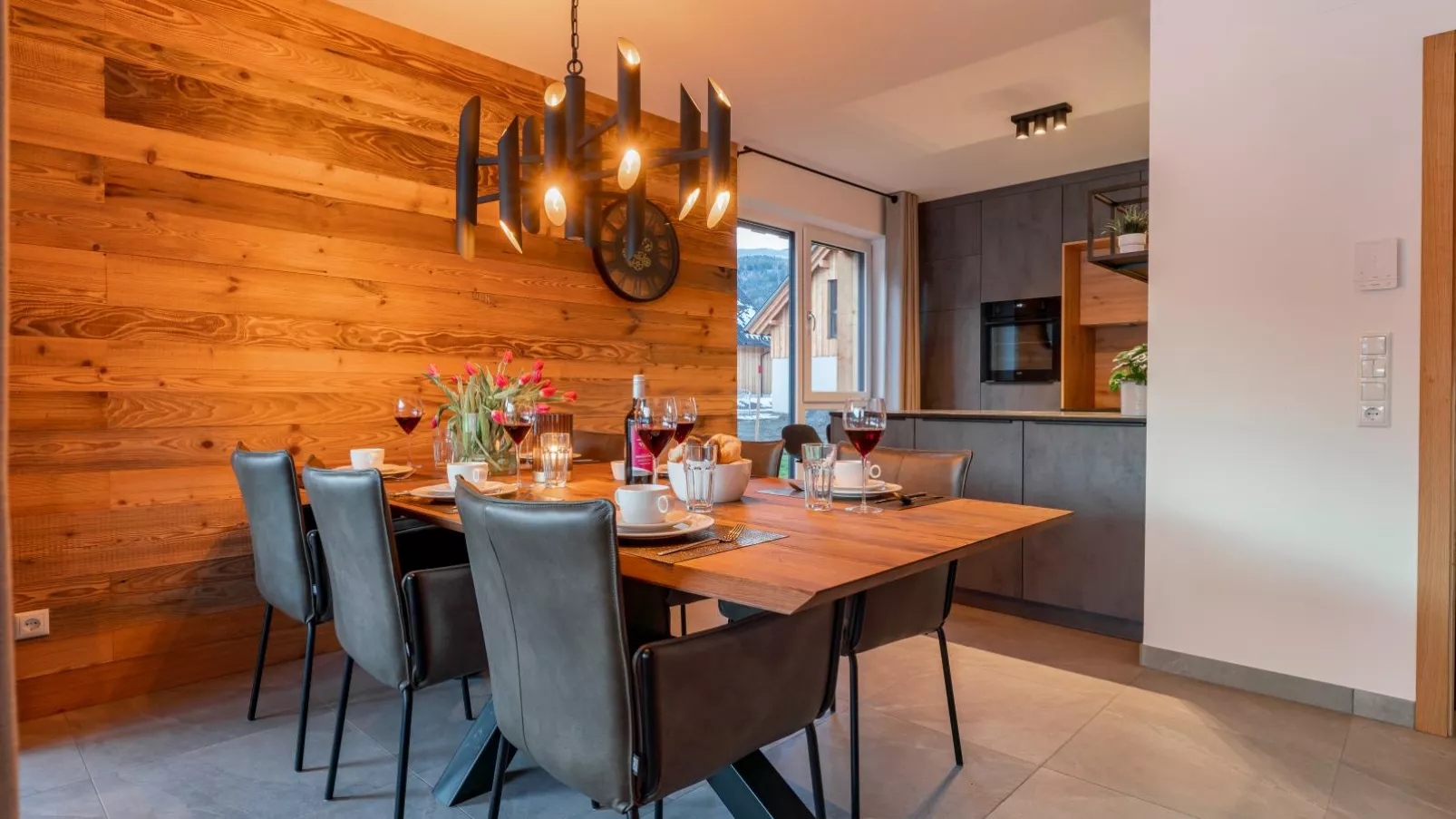 Mountain Chalet Aquarius 5B-Dining room
