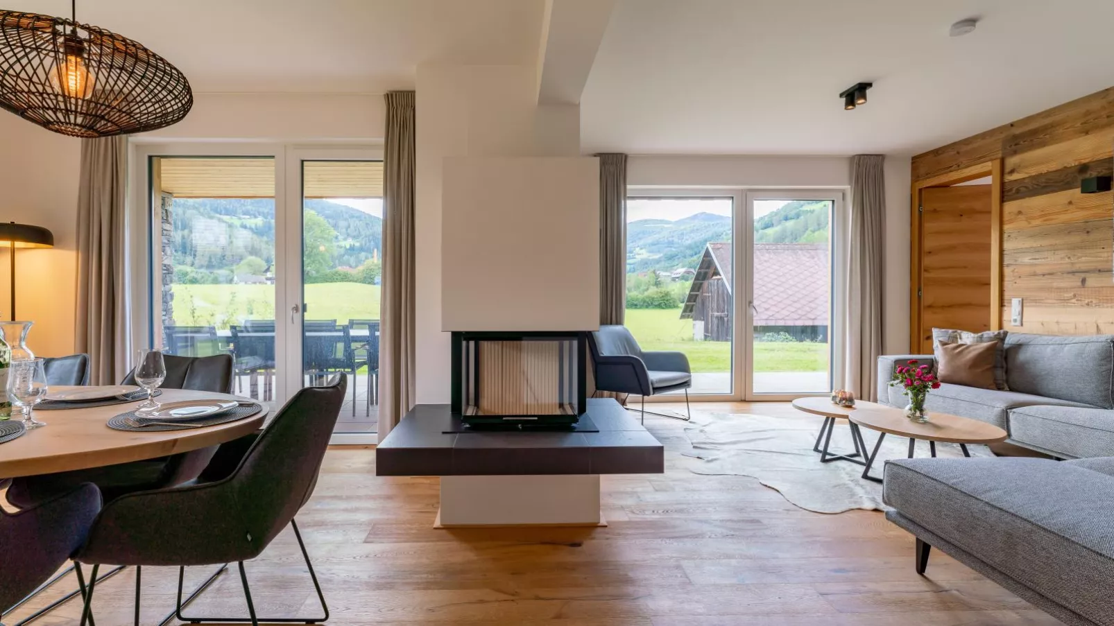 Mountain Chalet Alpinchique-Living room