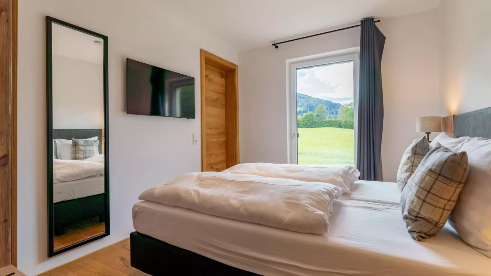 Mountain Chalet Alpinchique-Bedroom