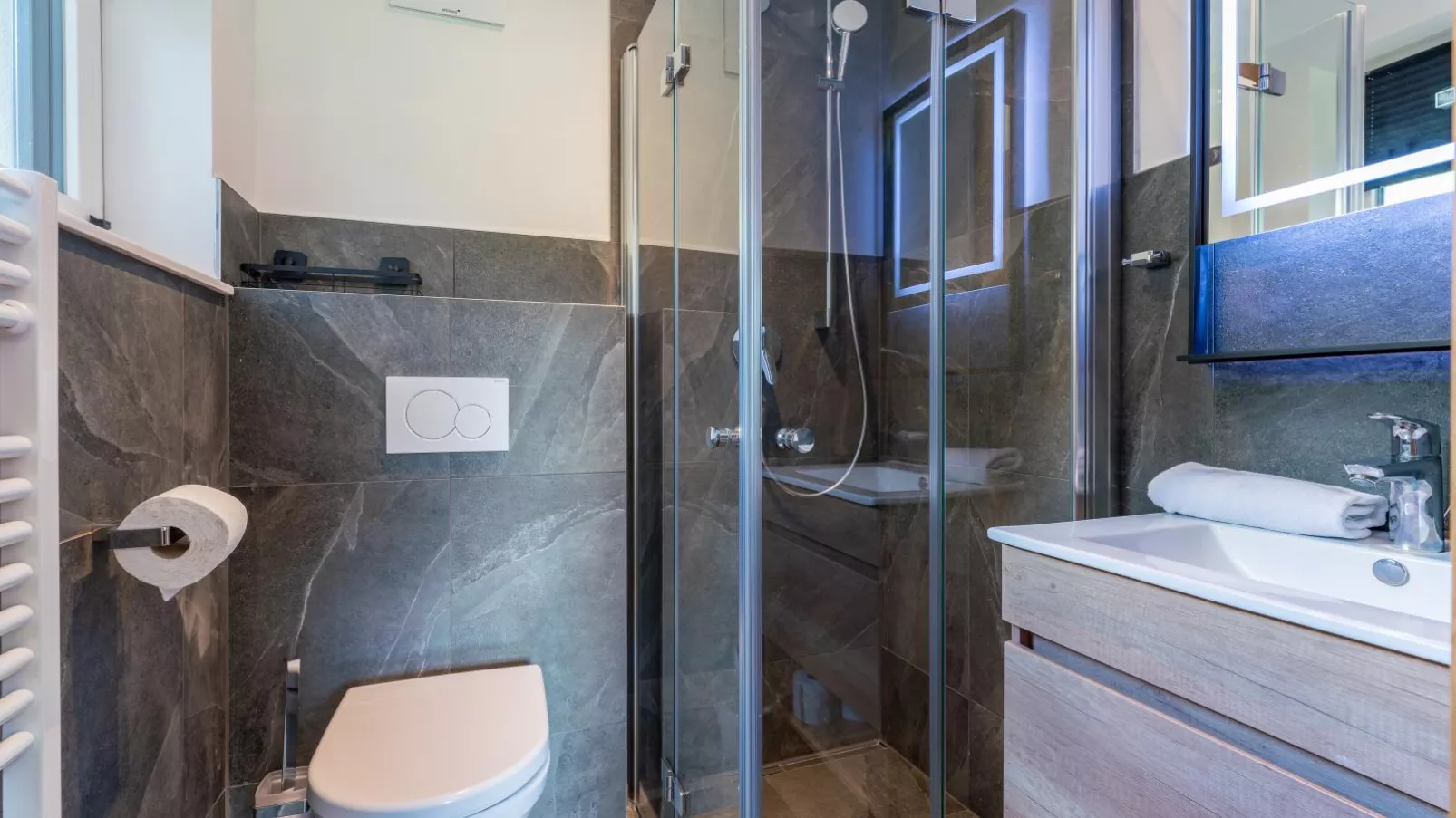 Mountain Chalet Alpinchique-Bathroom