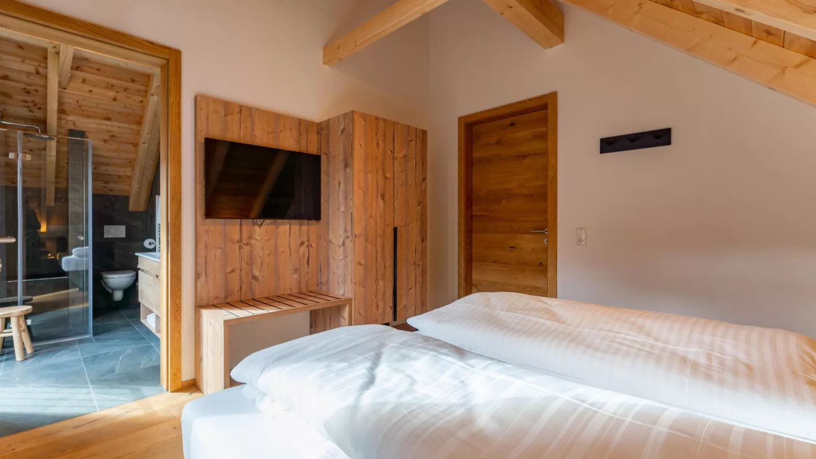 Mountain Chalet Alpinchique-Bedroom