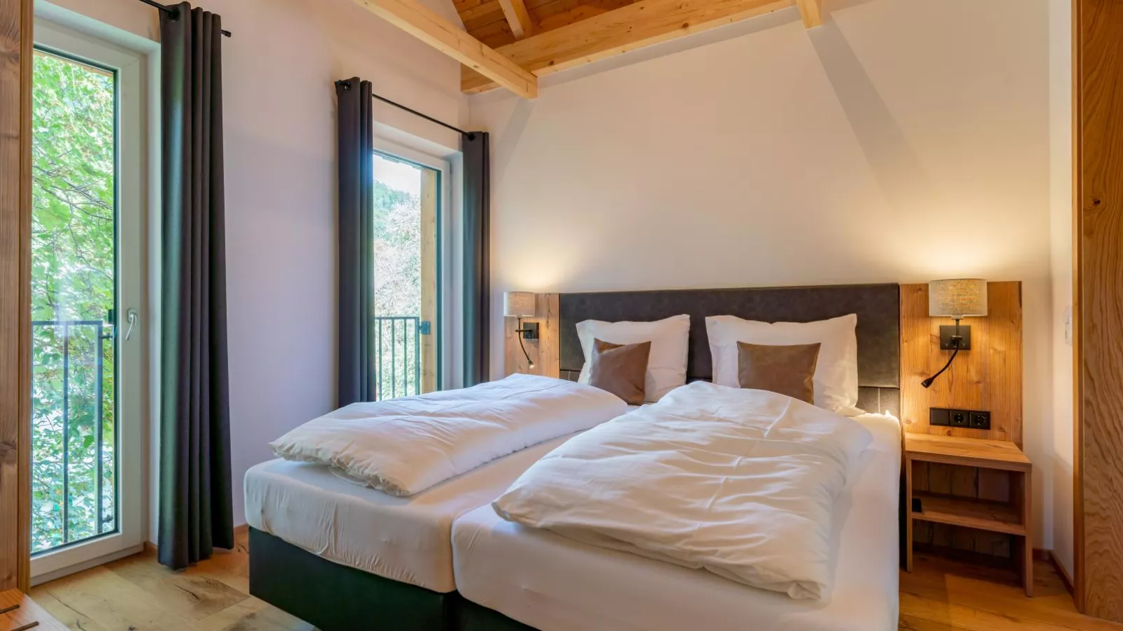 Mountain Chalet Alpinchique-Bedroom
